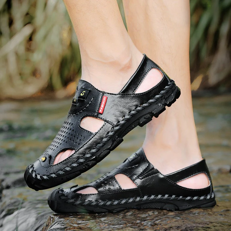 Flow Men’s Genuine Leather Summer Clogs – Breathable Closed-Toe Soft Sole Casual Beach Sandals